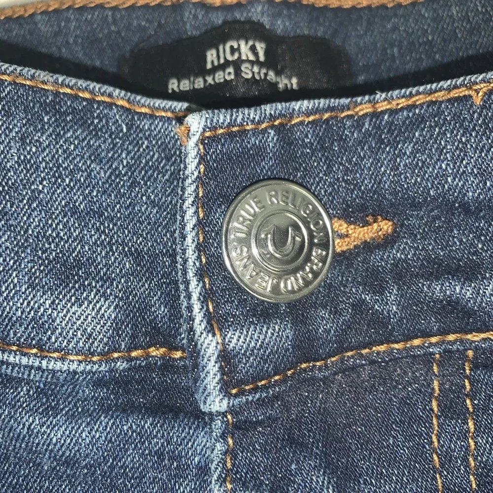 True Religion Ricky Jean Shorts Mens 36 x 11 Denim Relaxed Straight Stretch NICE
